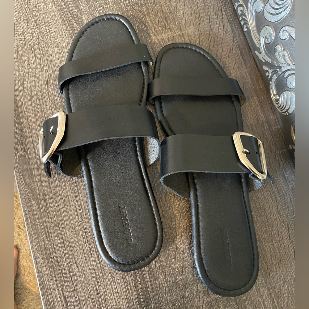 NWOT. Black sandals with silver detail. Old Navy. Size 11.